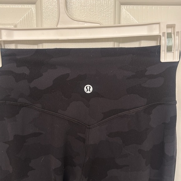 Lululemon Align Jogger 28" in Heritage 365 Camo Deep Coal Multi - Picture 5 of 6